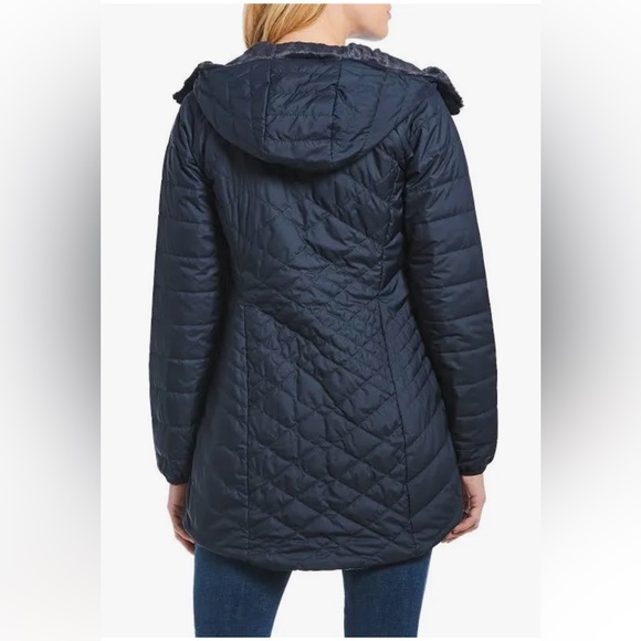 The North Face Women’s Mossbud Insulated Reversible Coat. Size XS - Picture 5 of 16